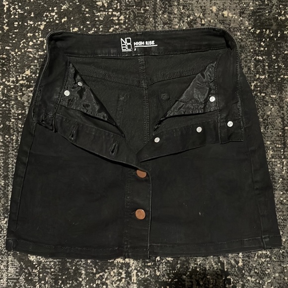 no boundaries high rise skirt - Picture 3 of 3